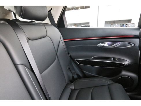 Used 2026 Genesis GV70 2.5T AWD/4WD image 13