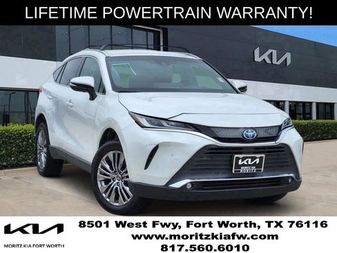 Used 2023 Toyota Venza XLE AWD/4WD image 1