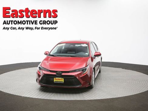 Used 2024 Toyota Corolla LE image 91