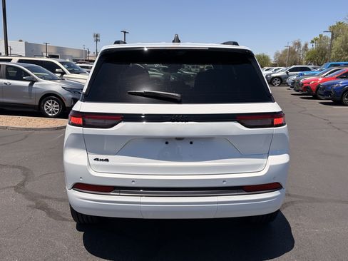 Used 2026 Jeep Grand Cherokee Limited AWD/4WD image 4