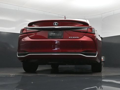 Certified 2023 Lexus ES 300h w/ Premium Package FWD image 41