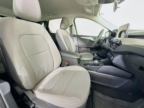 Certified 2022 Ford Escape SE image 14
