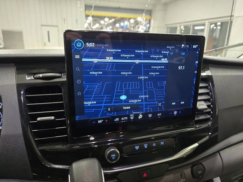 Used 2024 Ford Transit 350 XLT image 22