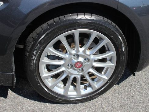 Used 2019 FIAT 124 Spider Classica w/ Technology Group image 27