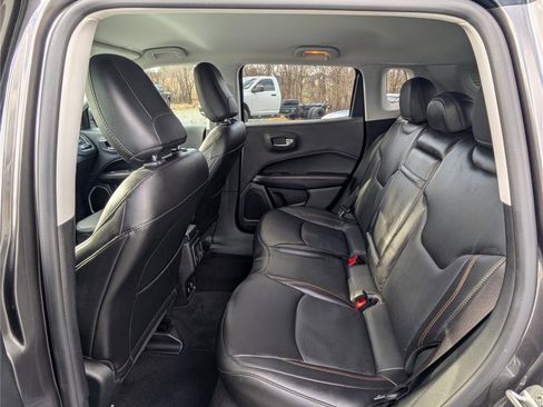 Used 2019 Jeep Compass Limited image 13