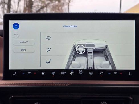 New 2026 Ford Bronco Sport Outer Banks w/ Sasquatch Outer Banks Package AWD/4WD image 42