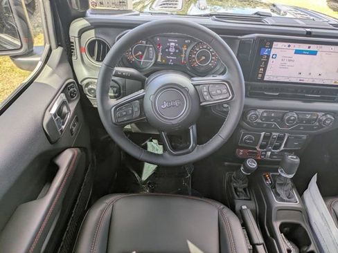 New 2026 Jeep Wrangler Unlimited Rubicon AWD/4WD image 14