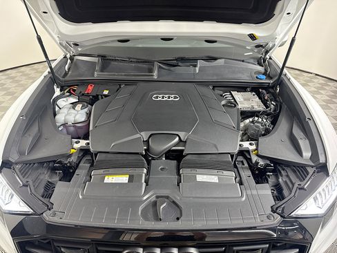 Used 2023 Audi Q8 Premium Plus w/ Premium Plus Package image 39