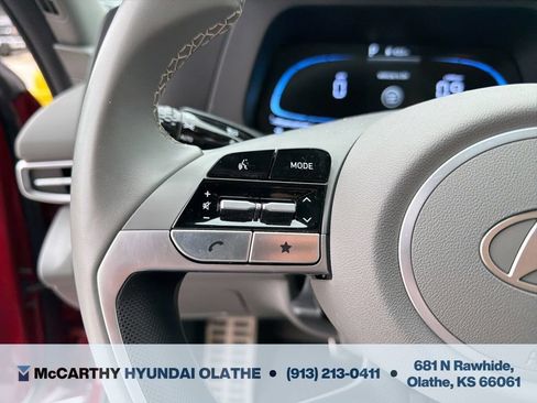Used 2025 Hyundai Elantra Sport FWD image 20
