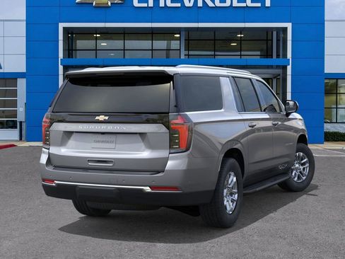 New 2026 Chevrolet Suburban LS image 4