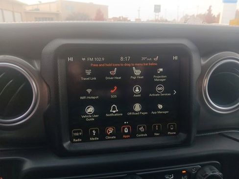 Used 2018 Jeep Wrangler Unlimited Sahara image 18