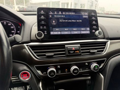 Used 2021 Honda Accord Sport image 17