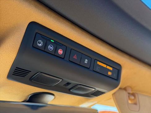 Used 2020 Chevrolet Corvette Stingray Premium Cpe w/ 3LT Preferred Equipment Group RWD image 34