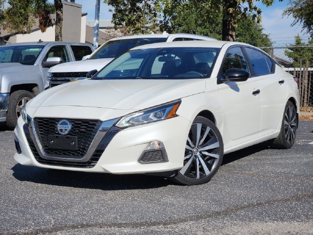 Used 2022 Nissan Altima 2.5 SR FWD image 1
