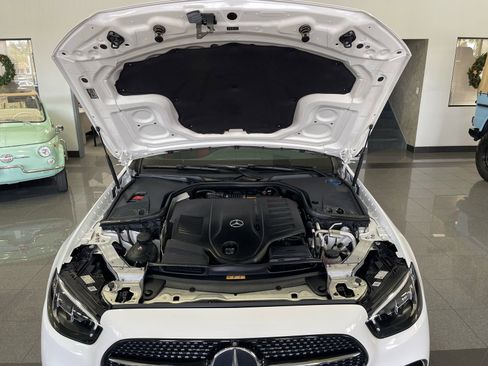Used 2023 Mercedes-Benz E 450 SPORT COUPE w/ AMG Line image 9