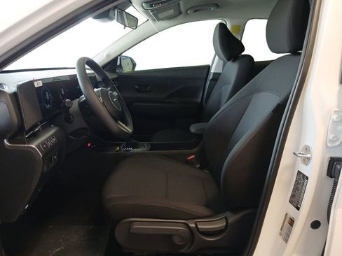 New 2026 Hyundai Kona SE image 9