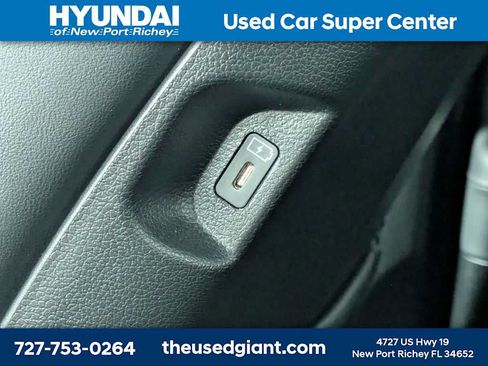 Used 2024 Hyundai Palisade Calligraphy FWD image 19