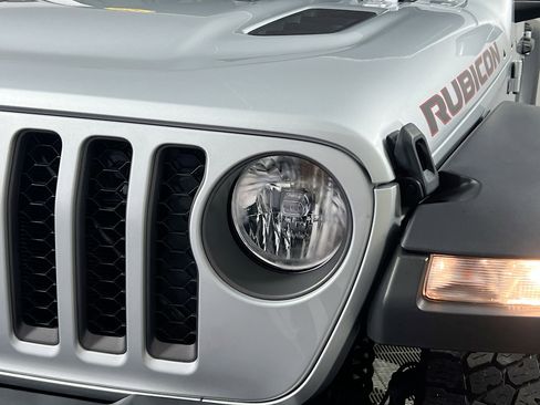 Used 2023 Jeep Gladiator Rubicon image 11