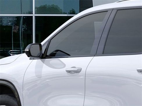 New 2026 Buick Enclave Sport Touring w/ LPO, Floor Liner Package image 12