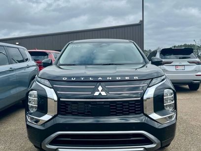 New 2026 Mitsubishi Outlander SE