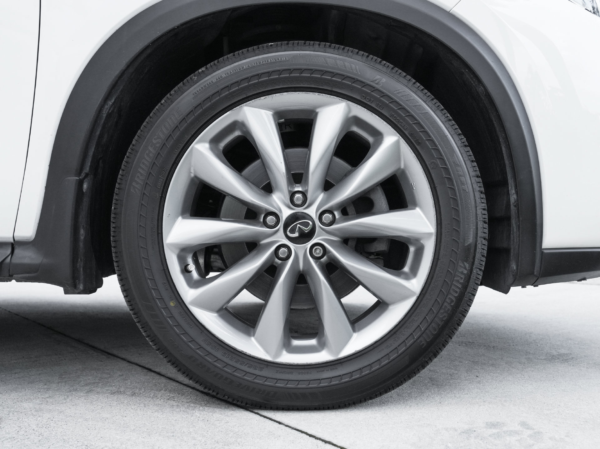 Used 2020 INFINITI QX50 Luxe w/ Navigation Package FWD image 30