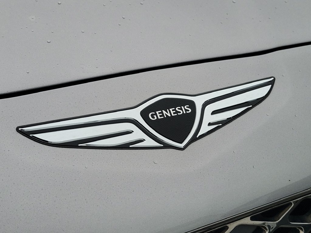 Used 2026 Genesis G70 2.5T Prestige RWD image 3