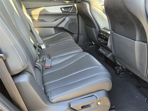 Used 2023 Acura MDX FWD w/ Technology Package image 15