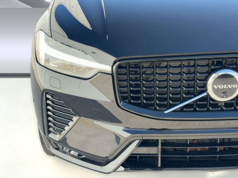 Certified 2024 Volvo XC60 B5 Plus w/ Protection Package Premier image 11