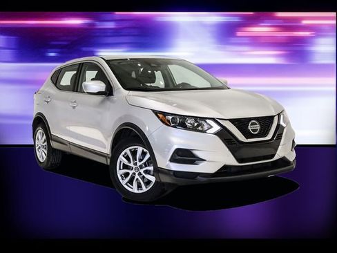 Used 2022 Nissan Rogue Sport S image 37