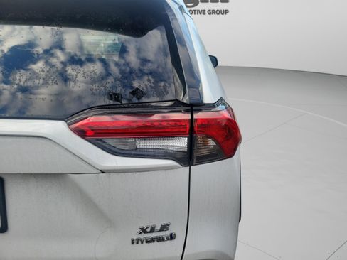 Used 2022 Toyota RAV4 XLE image 13