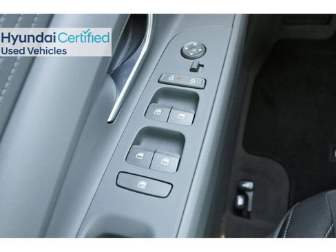 Certified 2024 Hyundai Elantra SEL FWD image 23