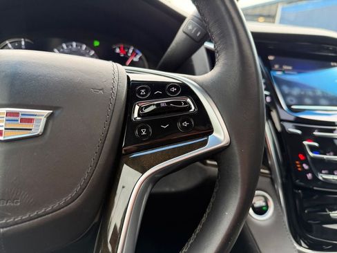 Used 2018 Cadillac Escalade Platinum AWD/4WD image 16