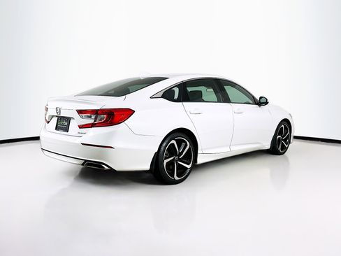Used 2018 Honda Accord Sport image 9