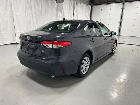Used 2025 Toyota Corolla LE image 7
