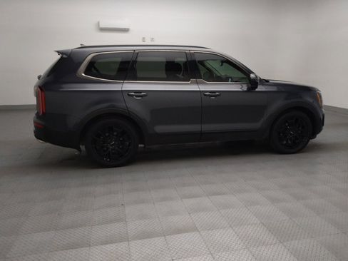 Used 2022 Kia Telluride SX w/ SX Prestige Package image 10
