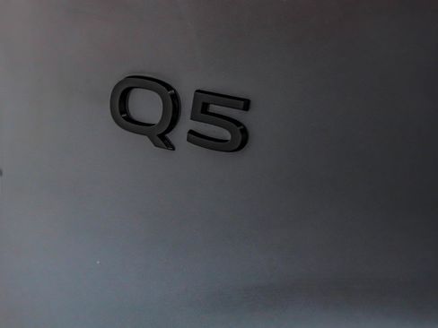 New 2025 Audi Q5 Premium Plus image 9