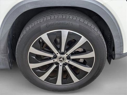 Used 2021 Mercedes-Benz GLB 250 w/ Premium Package image 19