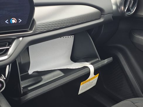 New 2026 Chevrolet Equinox EV LT image 29