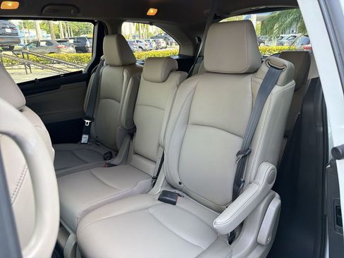 Certified 2024 Honda Odyssey Touring image 22