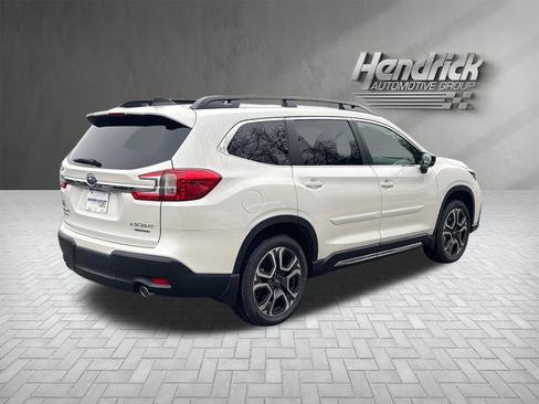 New 2026 Subaru Ascent Limited AWD/4WD image 9