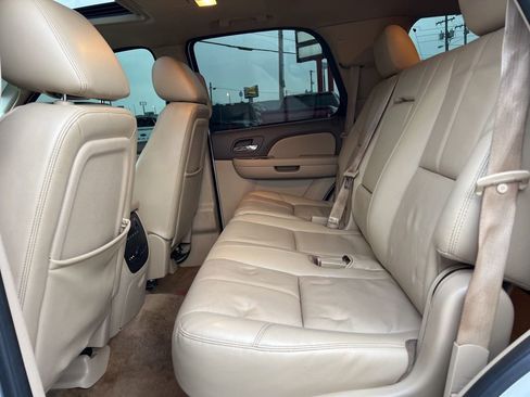 Used 2011 Chevrolet Tahoe LT image 13