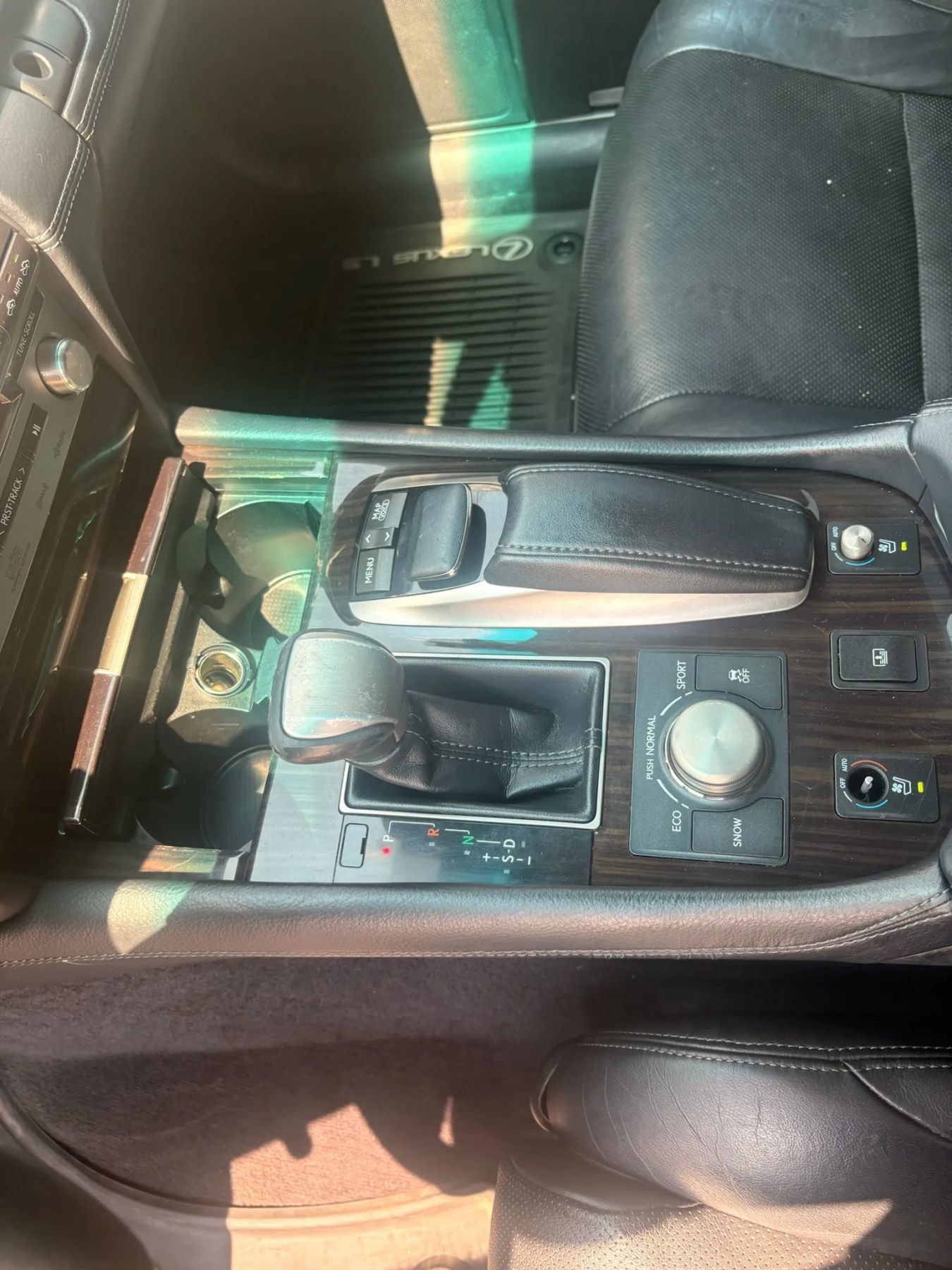 Used 2013 Lexus LS 460 AWD w/ Comfort Pkg image 24