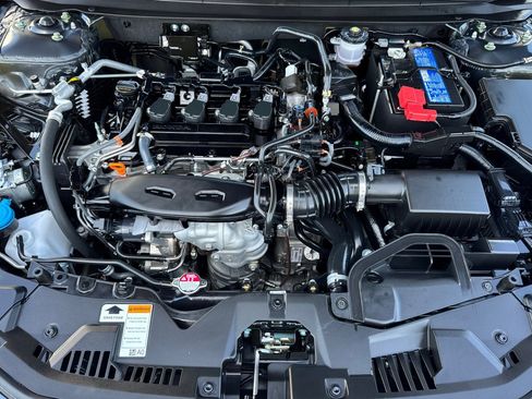 Certified 2025 Honda Accord LX image 34