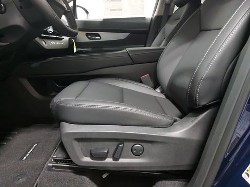 Certified 2025 Nissan Murano SL w/ Cargo Package AWD/4WD image 31