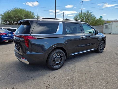 New 2026 Kia Carnival SX image 3