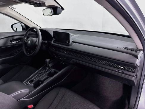 Certified 2024 Honda Accord EX image 28