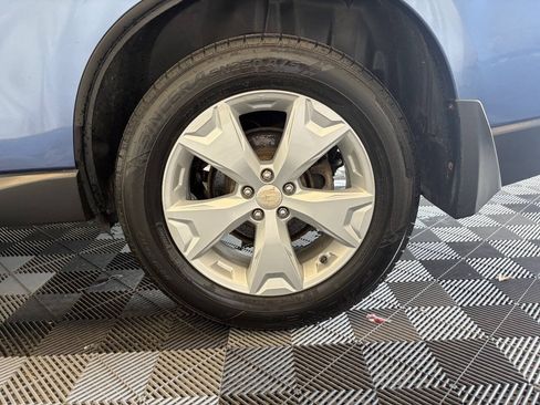 Used 2015 Subaru Forester 2.5i Premium w/ All-Weather Package AWD/4WD image 26