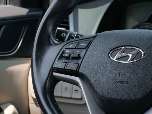 Used 2018 Hyundai Tucson Value w/ Cargo Package image 23