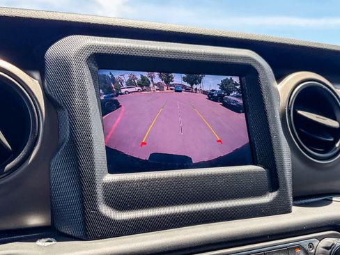 Used 2021 Jeep Wrangler Unlimited Sport AWD/4WD image 23