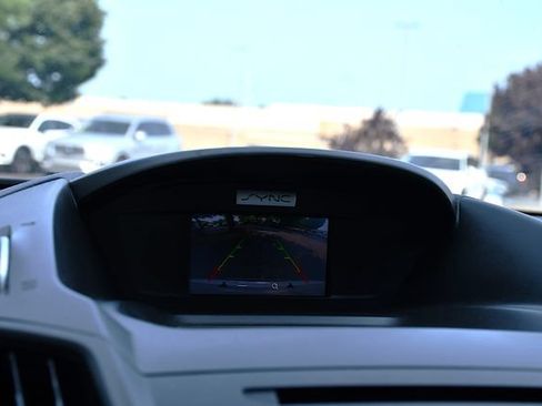 Used 2017 Ford Escape SE w/ SE Sport Appearance Package FWD image 14